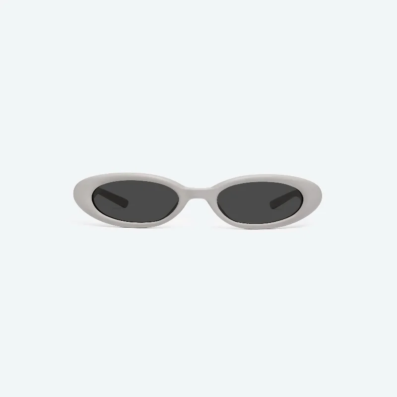Vegan Leather Bucket Bag in Light Gray for the Ethical FashionistaMaison Margiela x Gentle Monster Sunglasses MM107 LEATHER LIV1 Vegan Leather Bucket Bag in Light Gray for the Ethical FashionistaMaison Margiela x Gentle Monster Sunglasses MM107 LEATHER LIV1