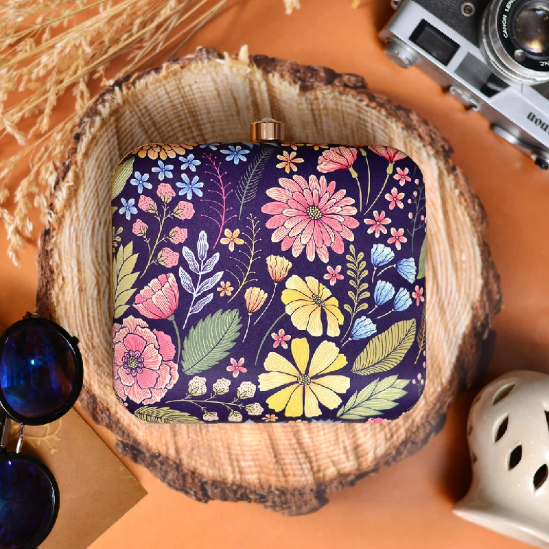 Floral - Printed Satin Clutch in Pink for Spring GalasFloriated Printed Clutch